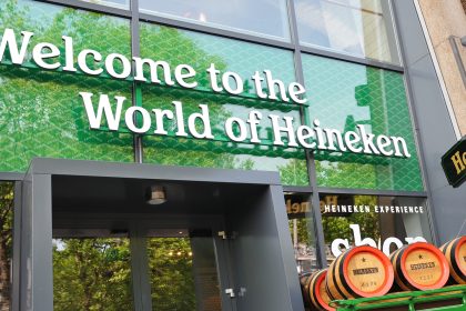 7a832bee-25b4-411a-9ad4-441a4b780efa-3347-amsterdam-canal-cruise-heineken-experience-05